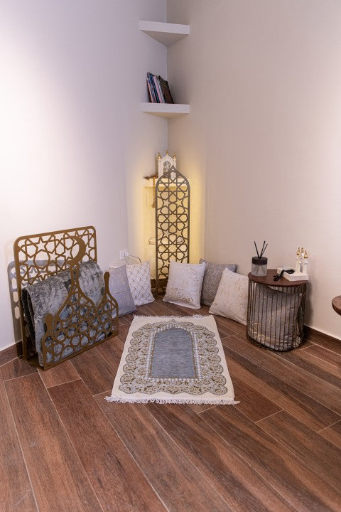 Prayer Mat Stand